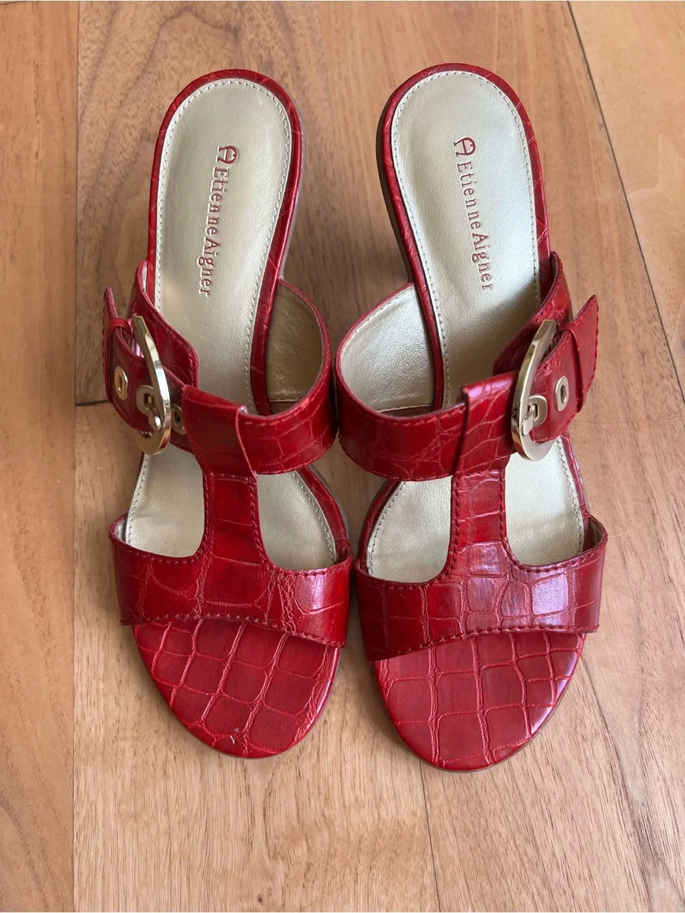 Women’s Size 8 Red Crocodile Print Etienne Aigner Heeled Sandals
